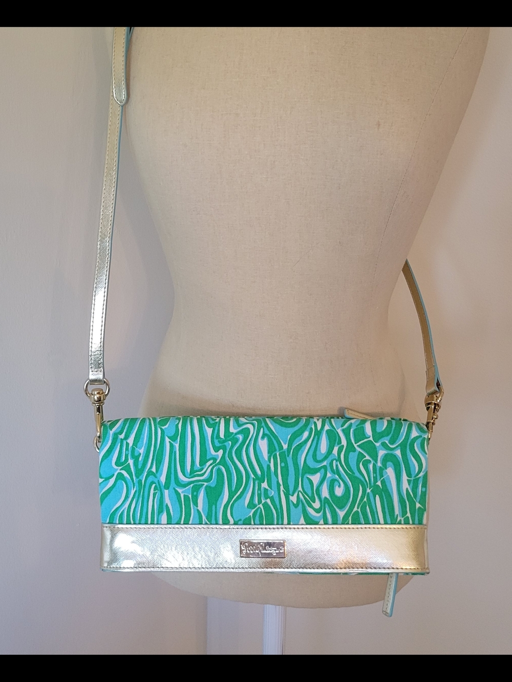 Lilly Pulitzer Hot To Trot Green Swirl Crossbody with Metallic Gold Accent